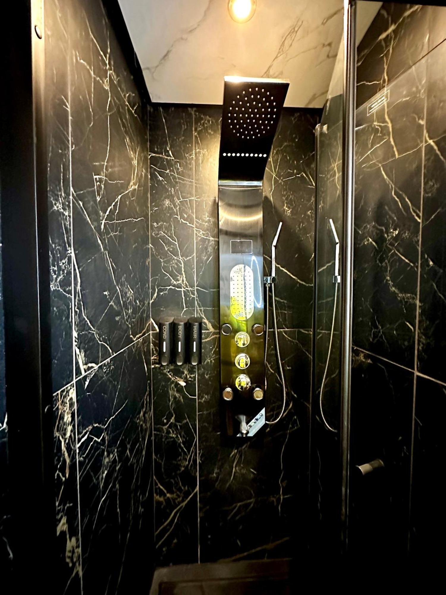 Aparthotel G Eighty Four Londýn Exteriér fotografie